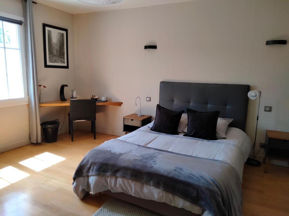 Bed and Breakfast Au Saint-Amand Poissons Exterior foto