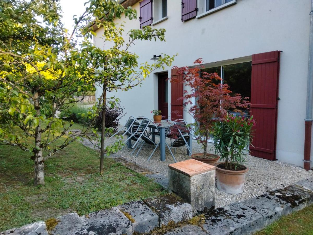 Bed and Breakfast Au Saint-Amand Poissons Exterior foto
