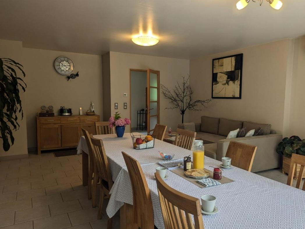 Bed and Breakfast Au Saint-Amand Poissons Exterior foto
