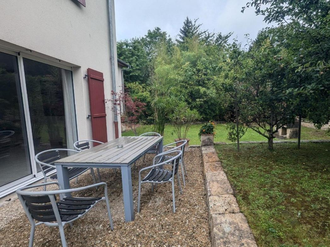 Bed and Breakfast Au Saint-Amand Poissons Exterior foto